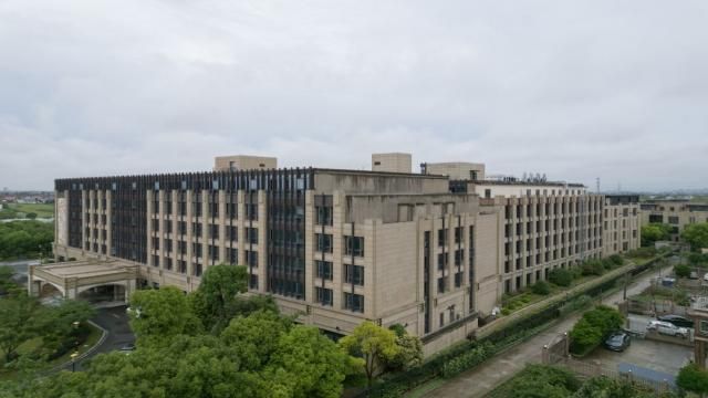 全季酒店(上海国际旅游度假区六奉公路店)