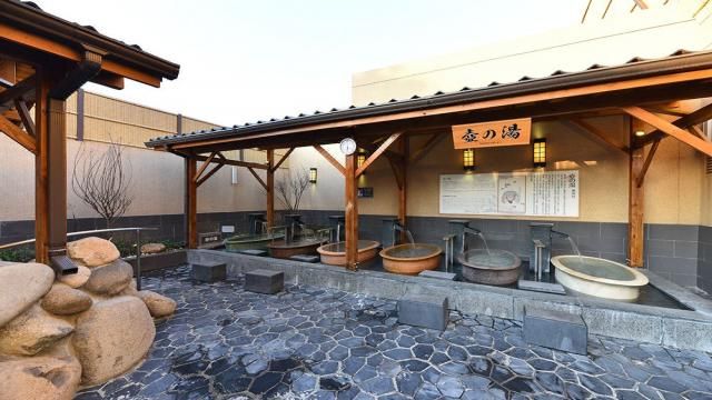 上海极乐汤川沙温泉酒店  